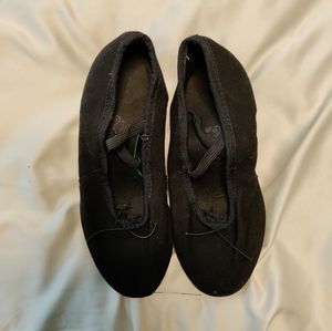 Ballroom dance shoes